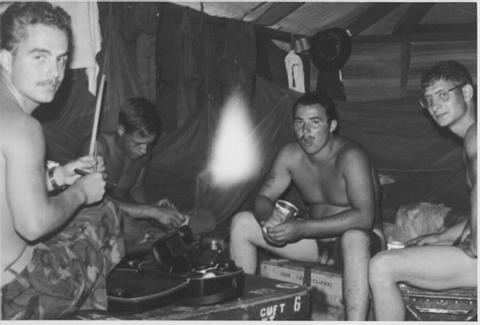 Dale Hendry and guys.jpg